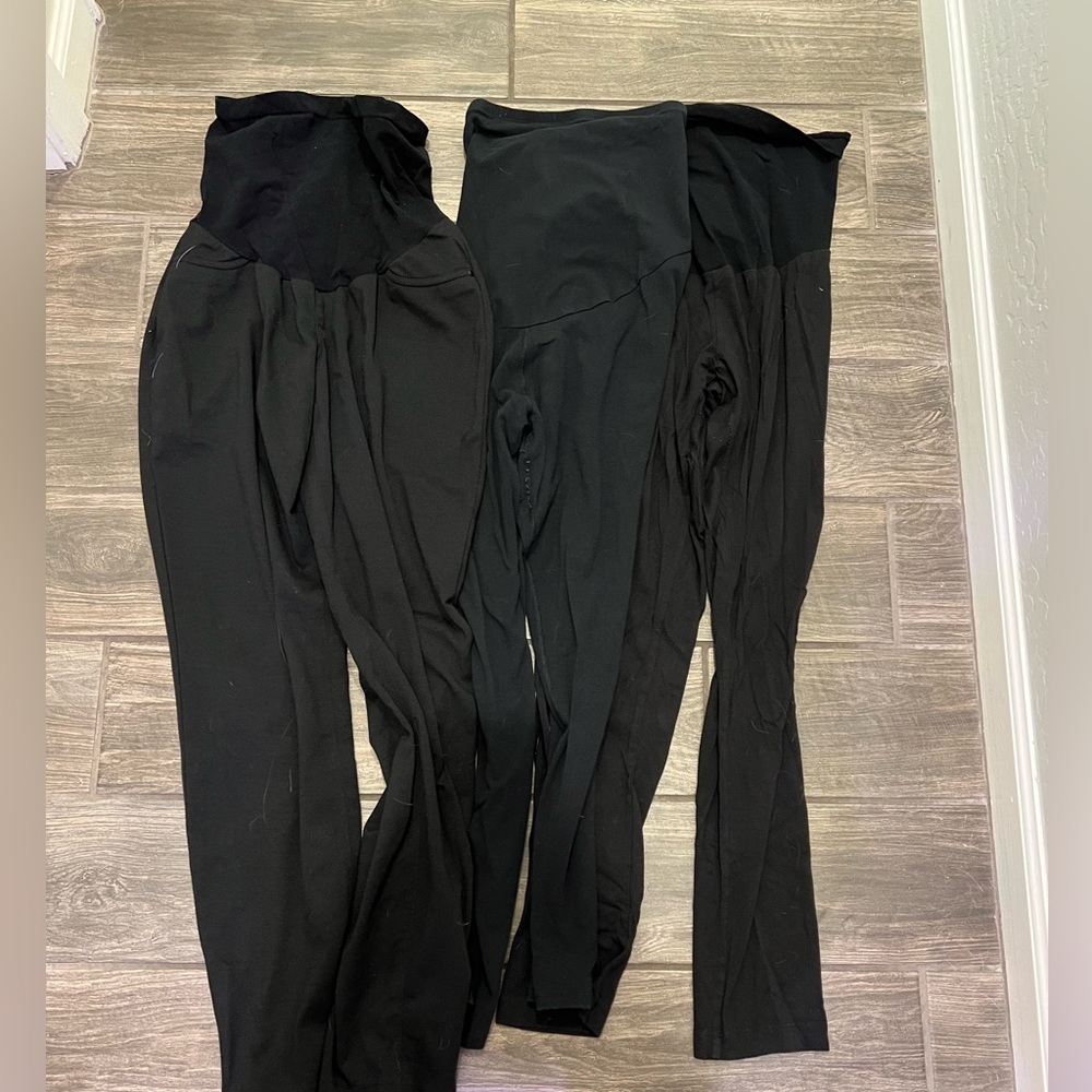 Three pairs of size large black maternity leggings / pants